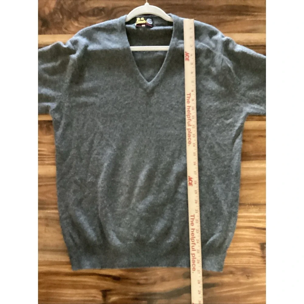 VTG Panda 100% Cashmere Sweater Size 42 Gray 70s 80s Fast Shipping - Picture 5 of 5